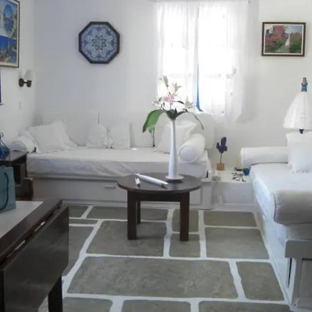 Jolie Seaside Maisonette! Apartmán *